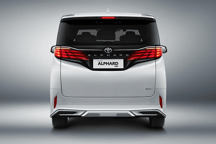 Toyota Alphard image 4